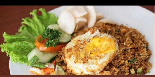 Rumah Makan Sederhana Jeruklegi: Santapan Sederhana yang Menghangatkan Hati